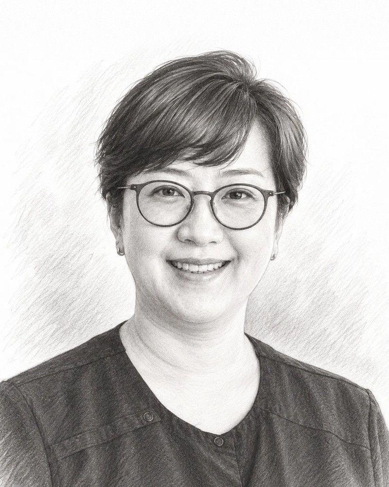 Karen, dental lab technician at La Petite Dent